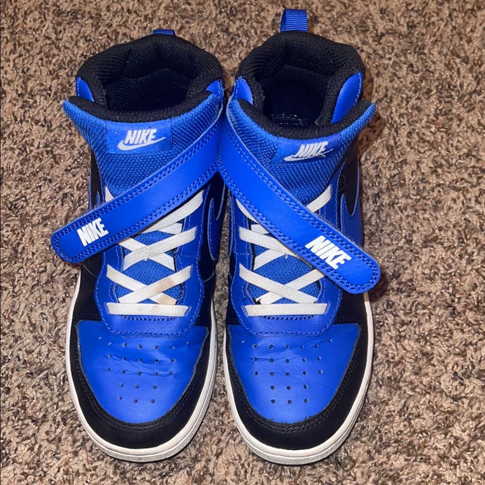 Nike Kids Royal Blue and Black Sneakers